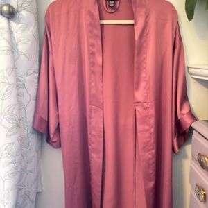 Victoria's Secret Pink Robe with Shawl Collar and Three-Quarter Sleeves